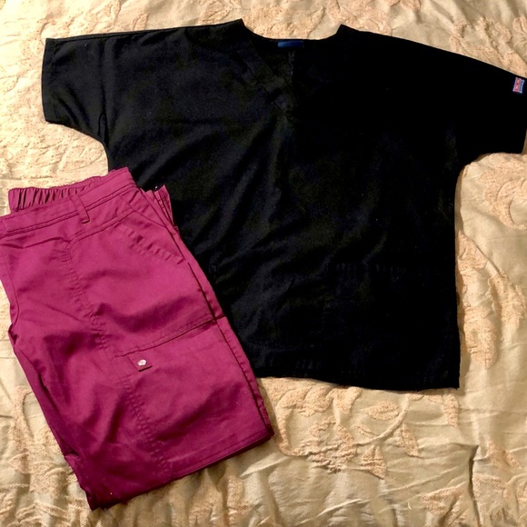 Cherokee scrub Set